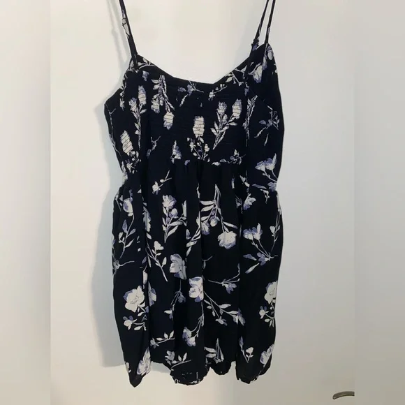 Urban Outfitters Poppy Sweetheart Button Down Romper - Picture 3 of 4